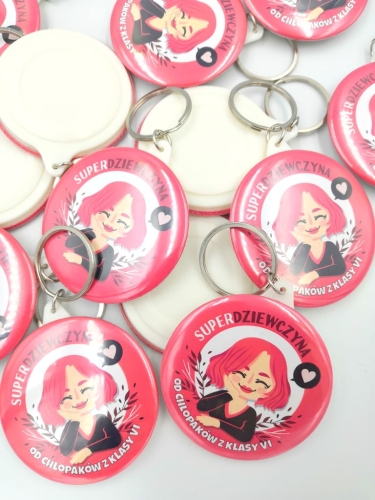 breloczki dzień kobiet super dziewczyna.jpg