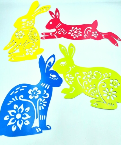 witrazowe wielkanocne zajaczki.jpg