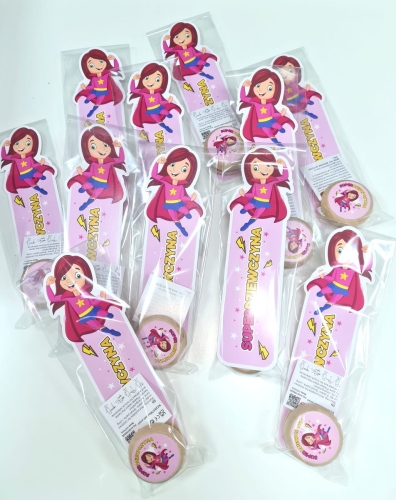 dzien kobiet upominki dla dziewczynek.jpg