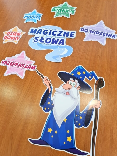 dekoracja magiczne słowa.jpg