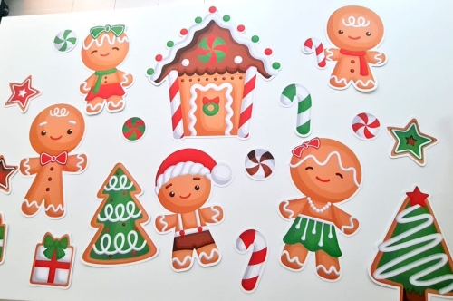 dekoracja zimowa świąteczna okna pierniczki.jpg