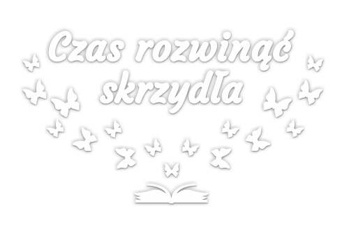 Dekoracja napis: CZAS ROZWINĄĆ SKRZYDŁA - wzór 2 (duże wycięte litery)