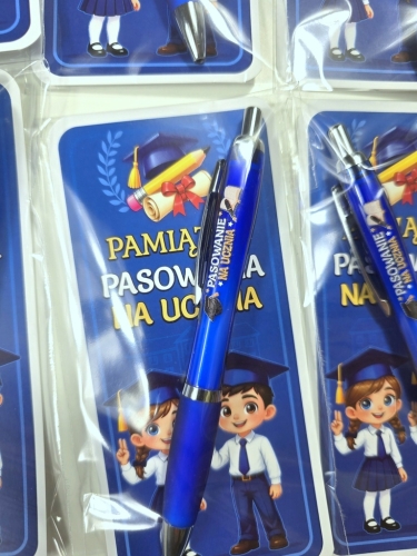 długopis upominek pasowanie ucznia.jpg