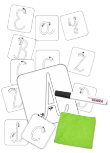 Karty edukacyjne "Literki pisane - pisz i zmazuj" (60 kart + marker + ściereczka)