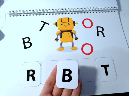 ksiazeczka nauka liter czytania wyrazowe układanki 2.jpg