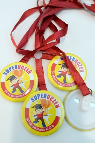 przykładowa realizacja medal SUPERUCZEŃ