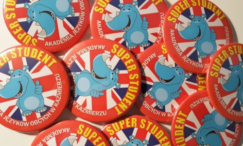 przypinki dla dzieci język angielski super student przykładowa realizacja