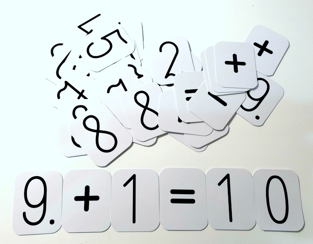 matematyczna układanka cyfry znaki